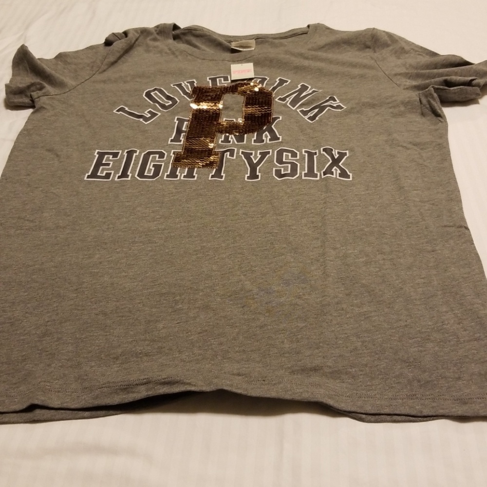 Grey tshirt